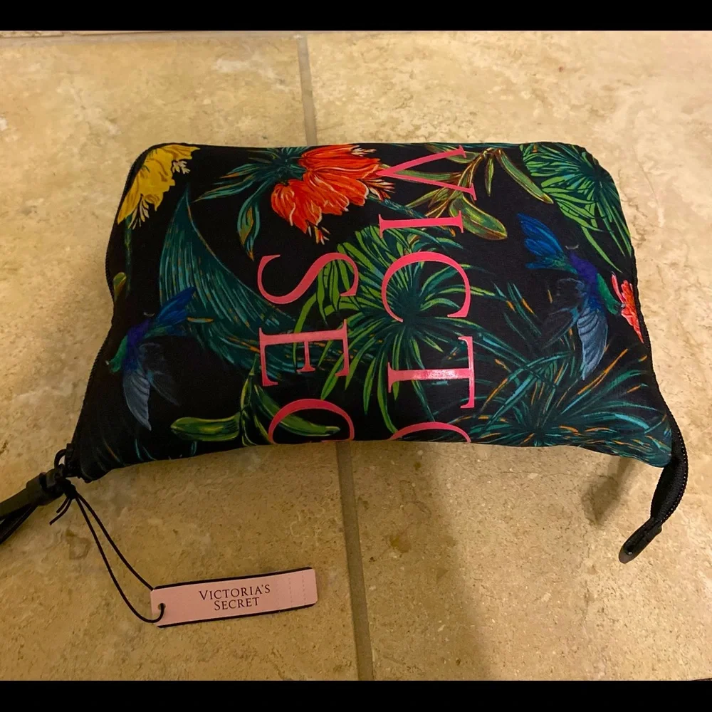 Victoria’s Secret Tote - Picture 3 of 4
